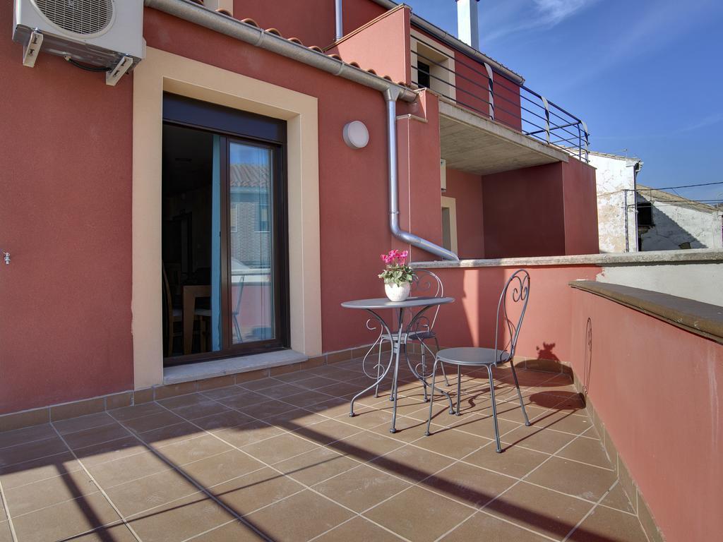 Apartamentos La Jasa Аргедас Екстериор снимка